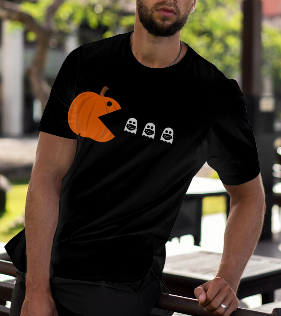 Pac-Man Pumpkin Eating Ghosts Funny Halloween Men's T-Shirt
