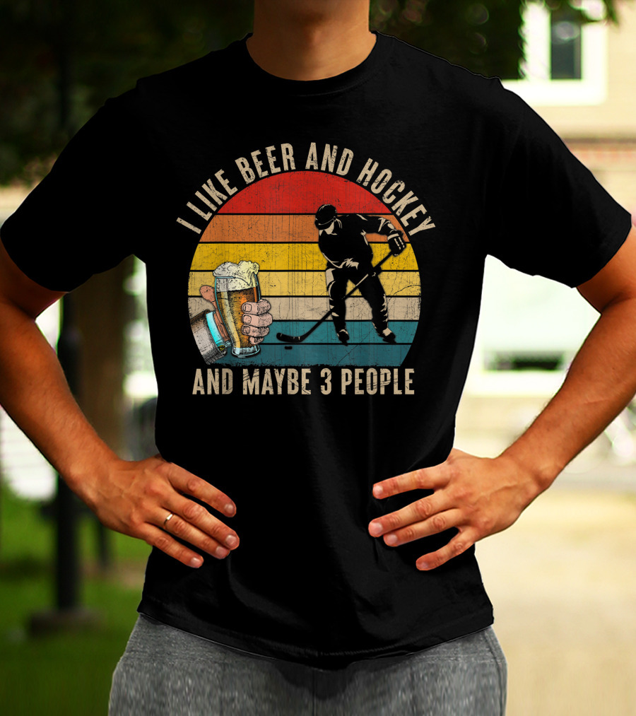 I Like Beer And Hockey And Maybe 3 People Vintage Retro T-Shirt