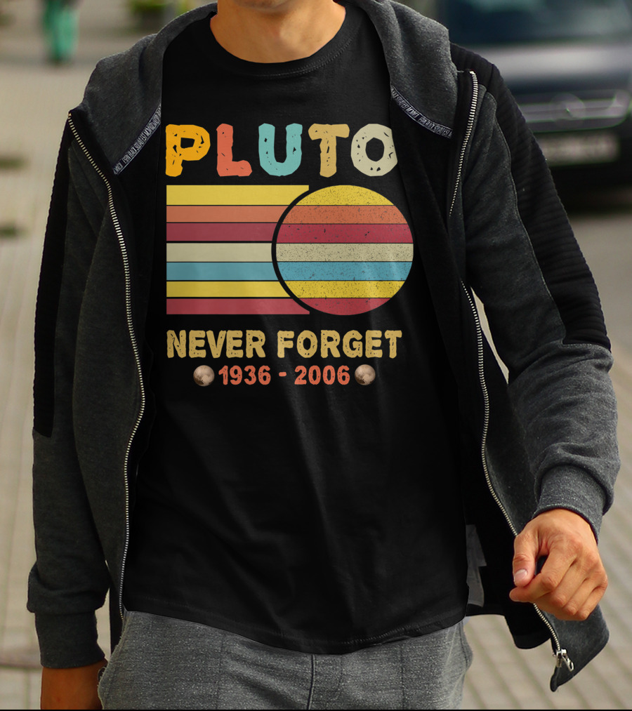 Pluto Never Forget 1930 2006 Vintage Retro Space Science Nostalgia T-Shirt