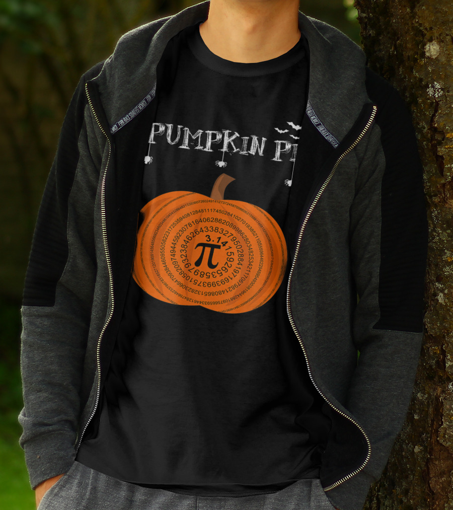 Pumpkin Pi Halloween Math Teachers Pumpkin With Pi Symbol And Bats T-Shirt