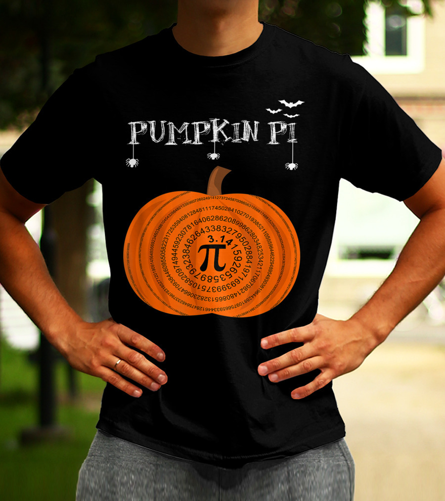 Pumpkin Pi Halloween Math Teachers Pumpkin With Pi Symbol And Bats T-Shirt