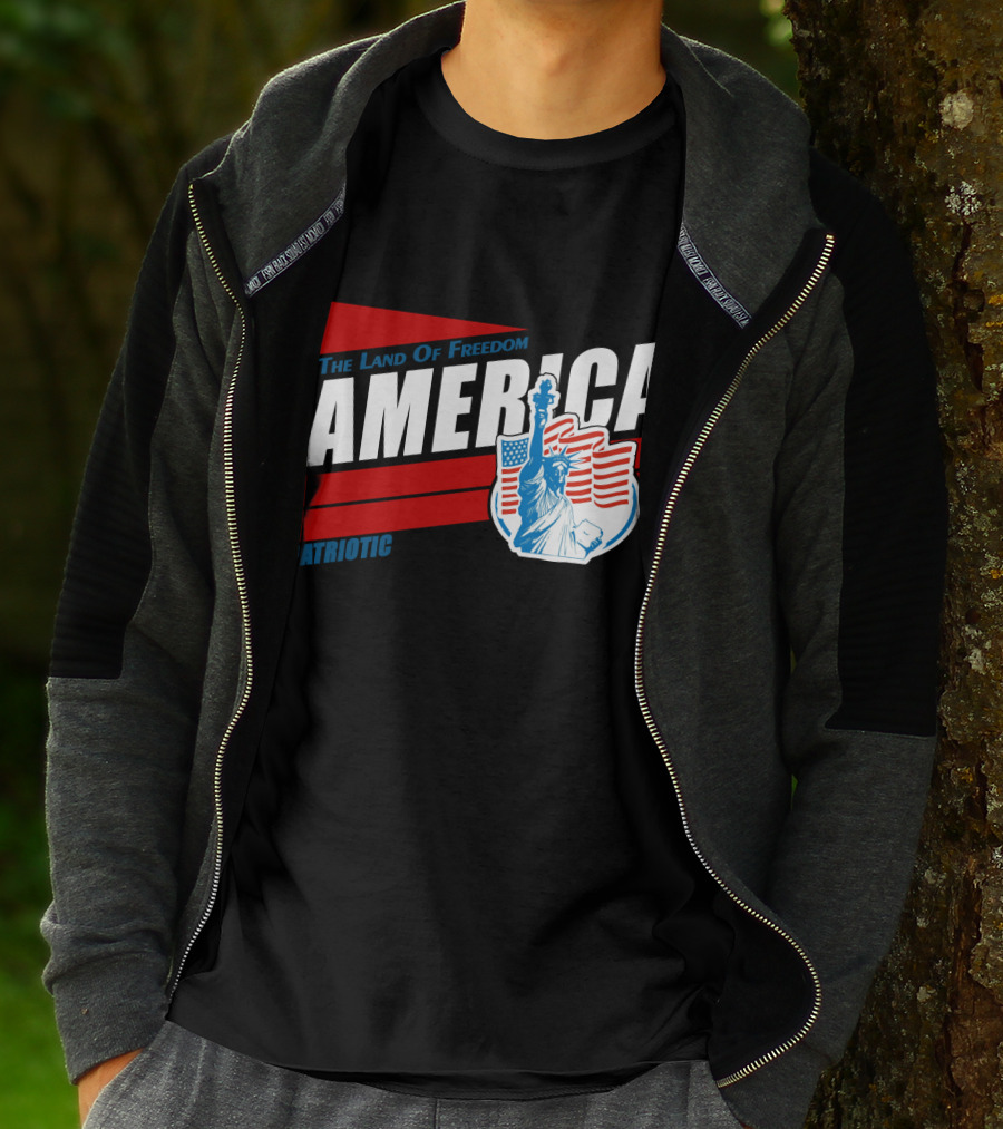 The Land Of Freedom America Patriotic Statue Of Liberty T-Shirt