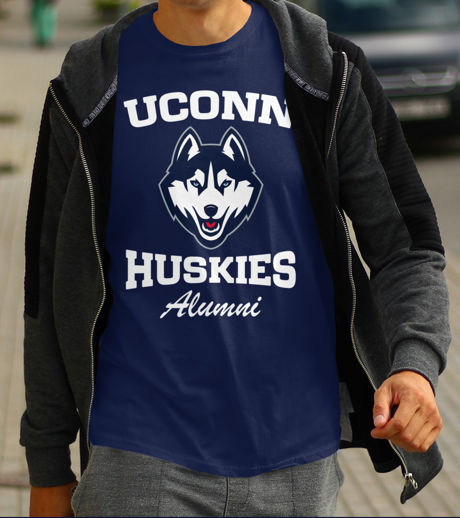 UConn Huskies Alumni T-Shirt