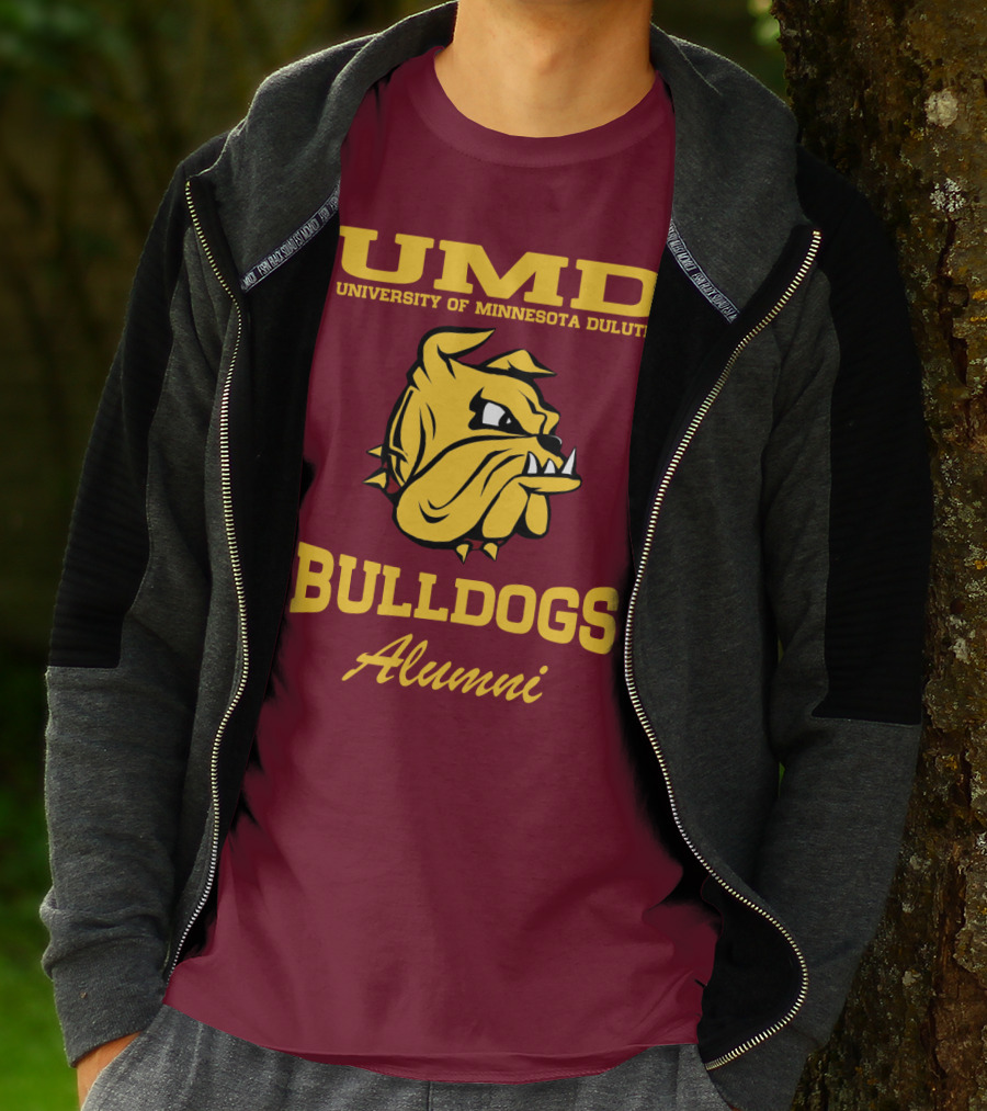 UMD University Of Minnesota Duluth Bulldogs Alumni T-Shirt