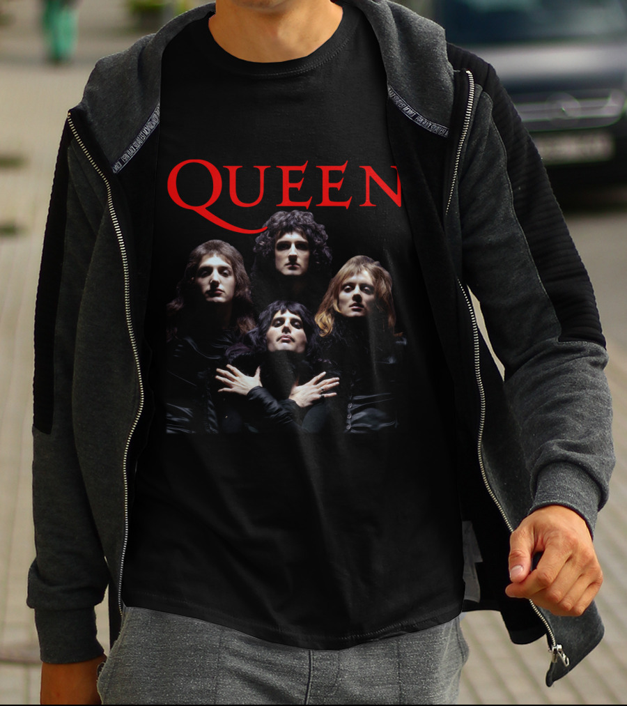 Queen Ii Album Cover Iconic Band Pose T-Shirt