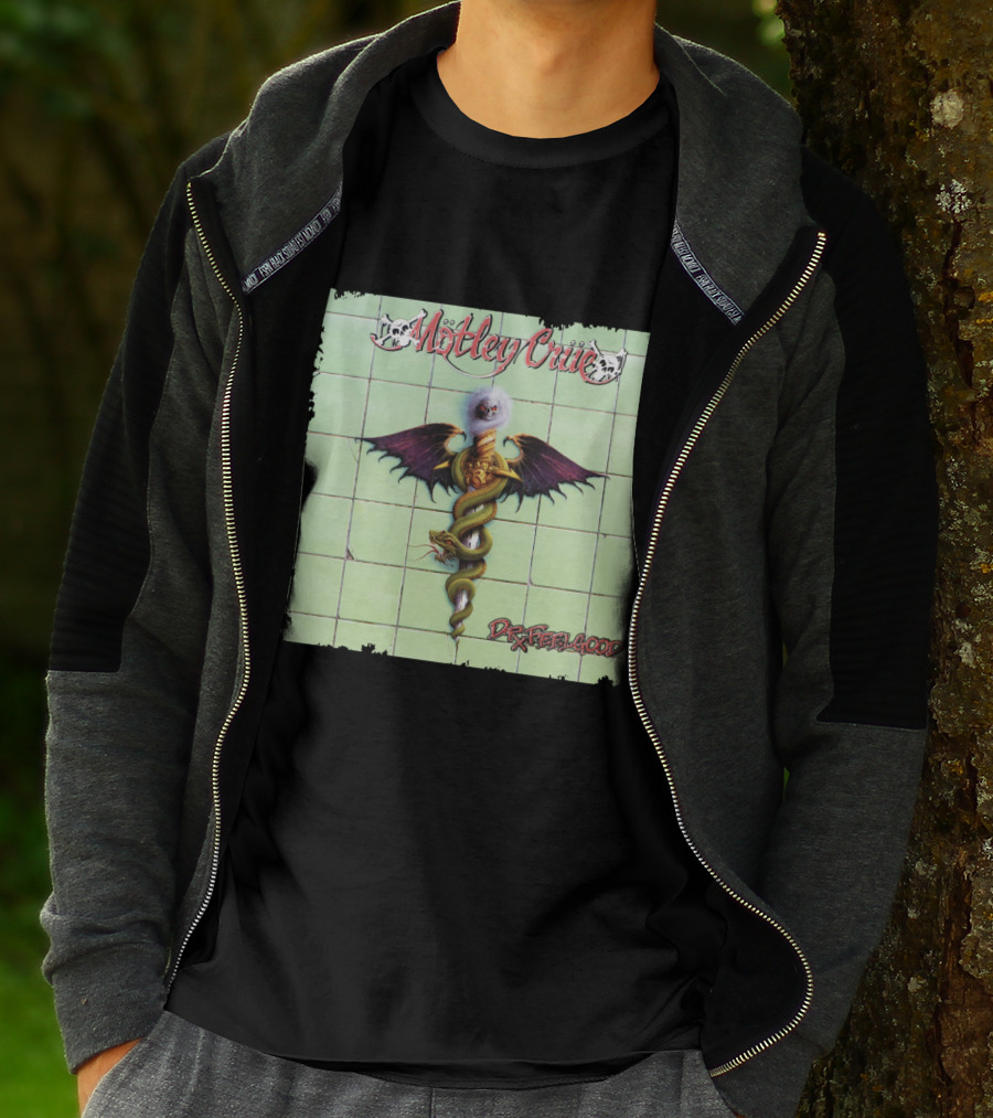 Mötley Crüe Dr. Feelgood Winged Caduceus Snake T-Shirt