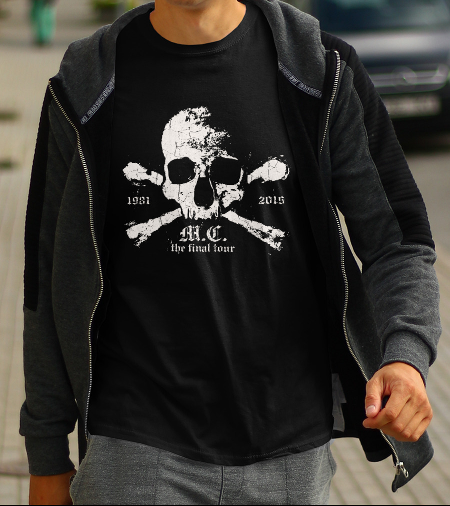 M.c. 1981 2015 The Final Tour Skull And Crossbones T-Shirt