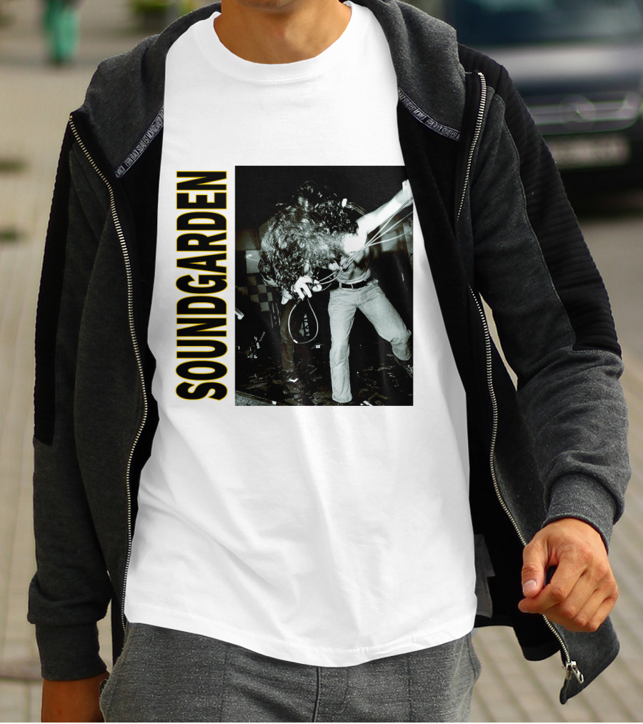 Soundgarden Live Performance Photo Vintage Style T-Shirt