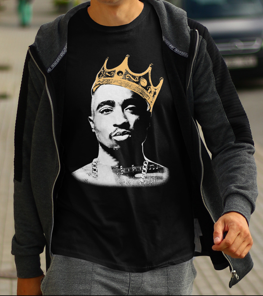 King Tupac Shakur Wearing Crown Tpsk T-Shirt