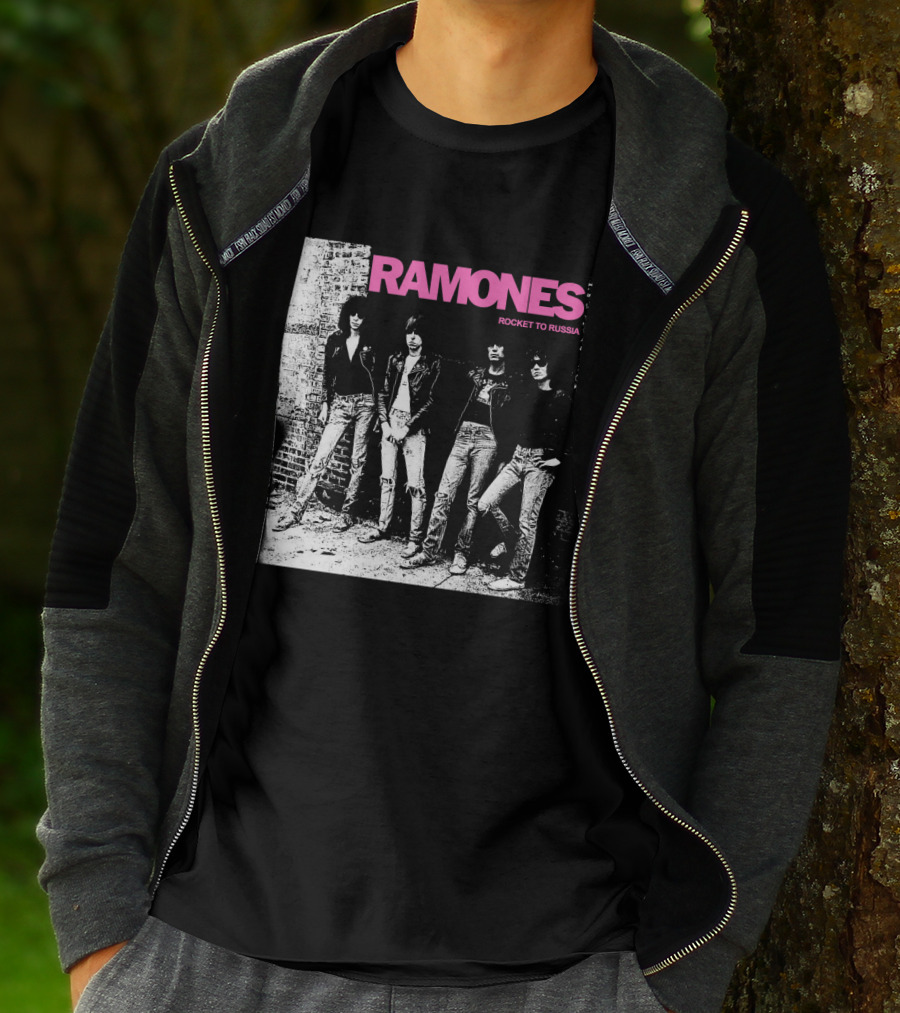 Ramones Rocket To Russia Band Photo Album Cover T-Shirt