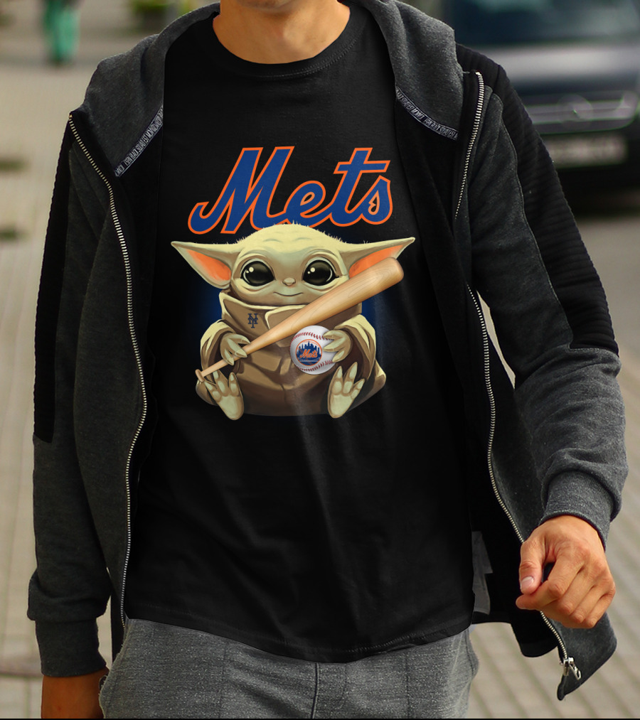 Mets Baby Yoda Holding Baseball Bat And Baseball With New York Mets T-Shirt