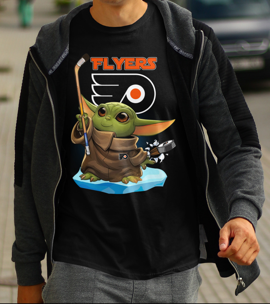 Philadelphia Flyers Baby Yoda With Hockey Stick And Puck T-Shirt