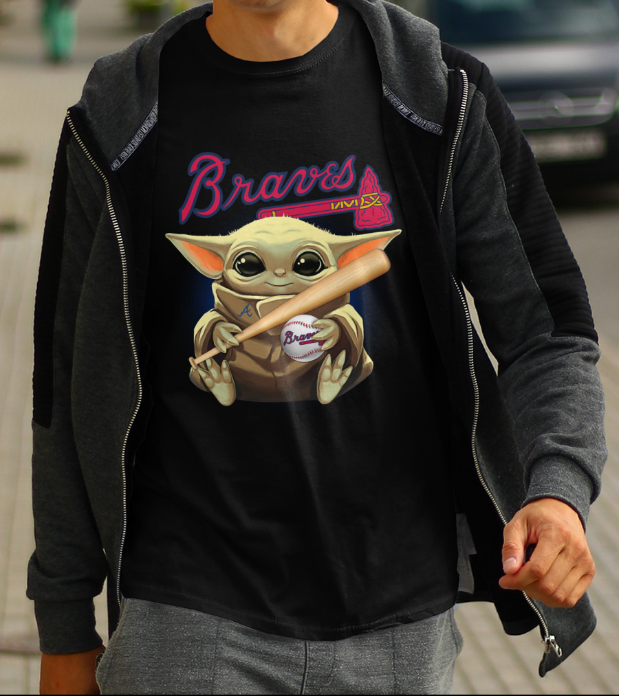 Braves Baseball Baby Yoda Holding Bat And Ball T-Shirt