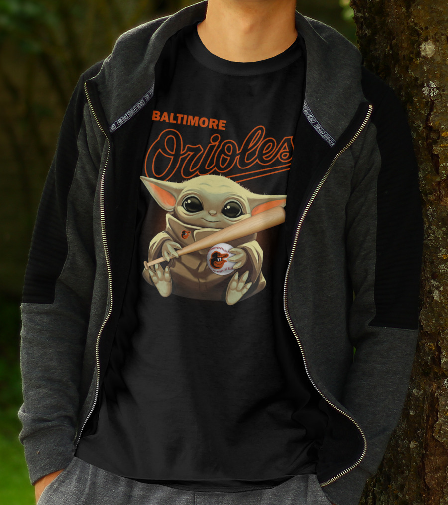 Baltimore Orioles Baby Yoda Holding Baseball And Bat T-Shirt