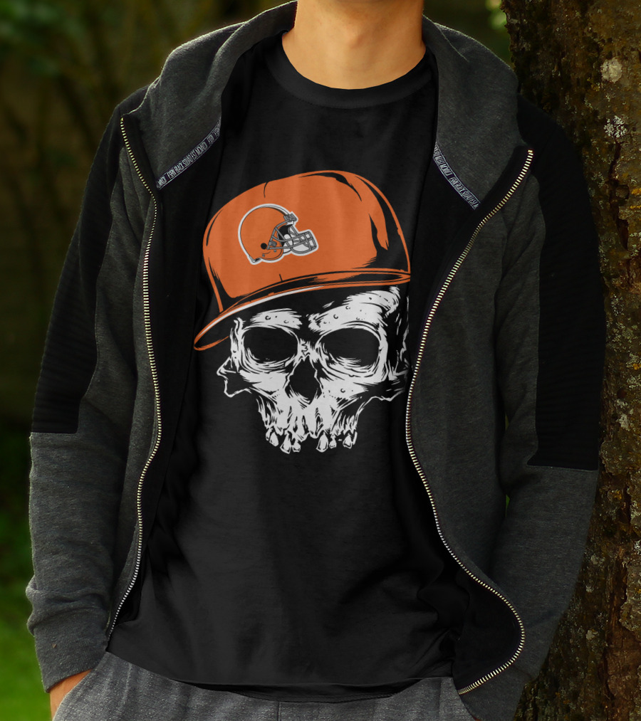 Cleveland Browns Skull With Helmet Cap T-Shirt