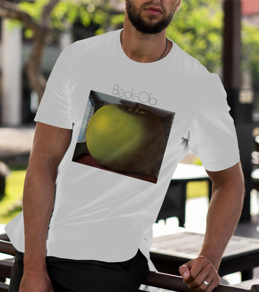 TJB 01 Beck Ola Album Cover Large Green Apple T-Shirt