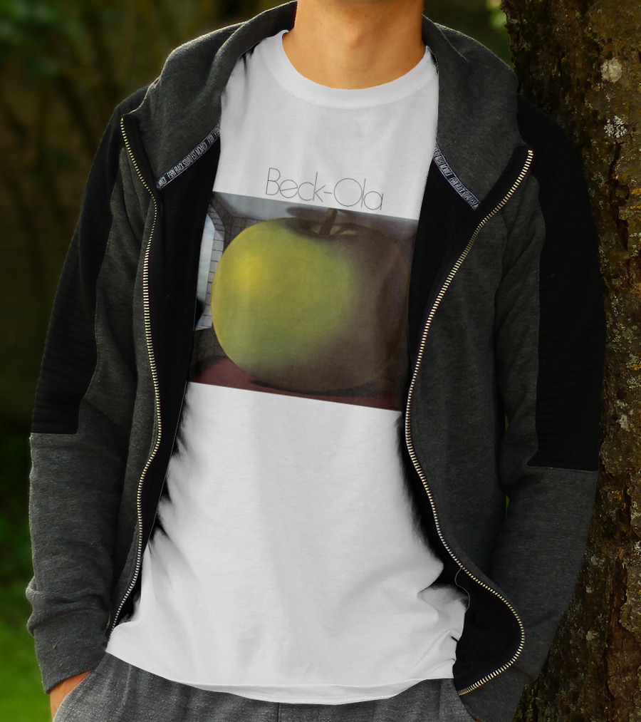 TJB 01 Beck Ola Album Cover Large Green Apple T-Shirt