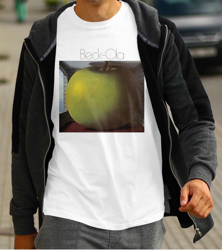 TJB 01 Beck Ola Album Cover Large Green Apple T-Shirt