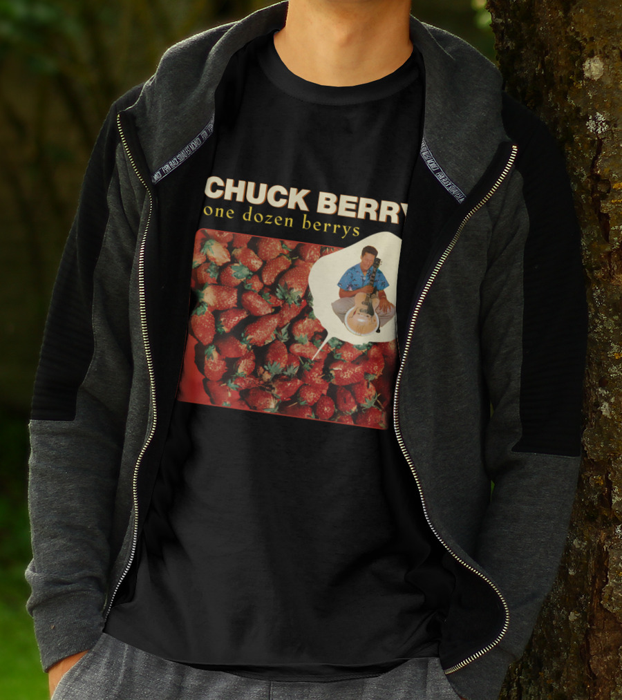 CHUCK BERRY One Dozen Berrys CBR 09 Strawberry Collection T-Shirt