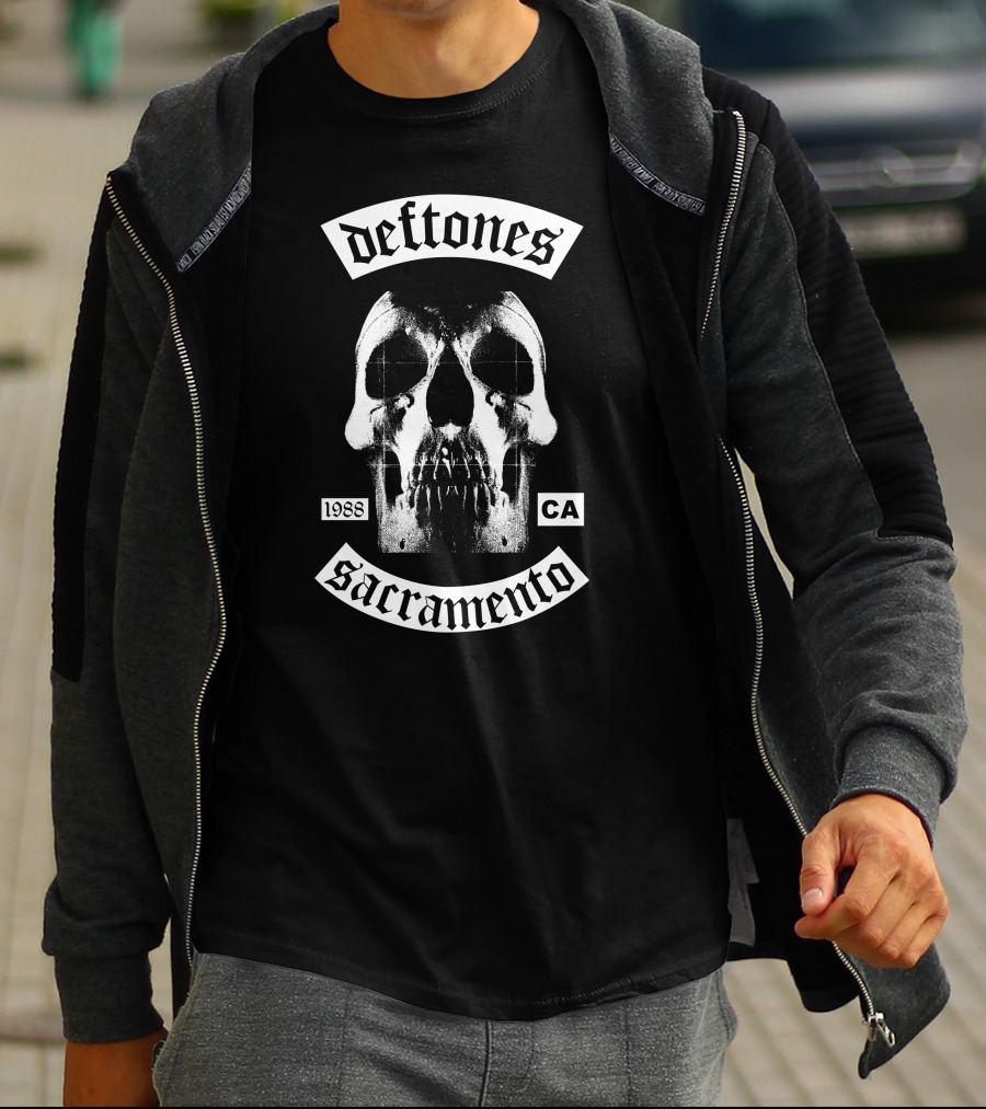 Deftones 1988 Sacramento Ca Skull T-Shirt