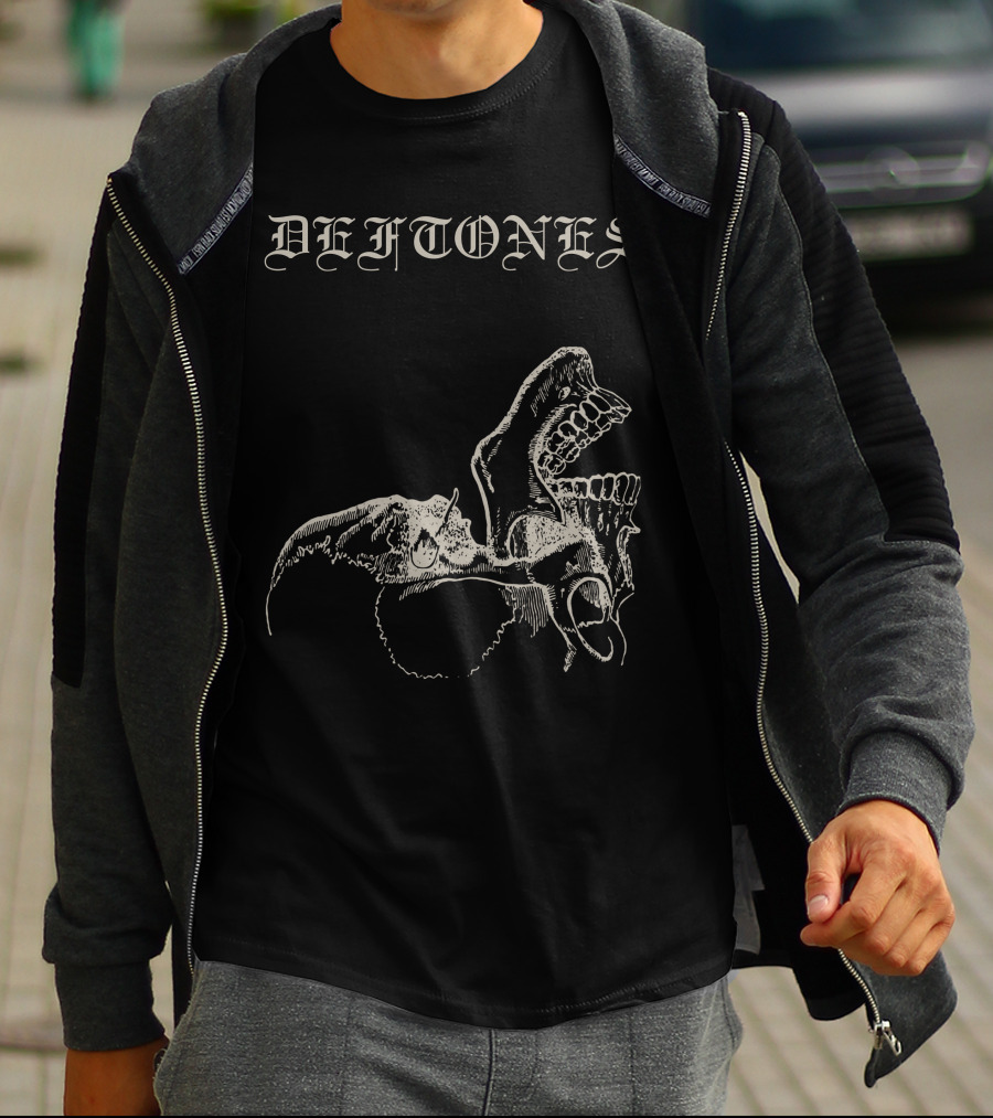 Deftones Skull Art Dtn (50) T-Shirt