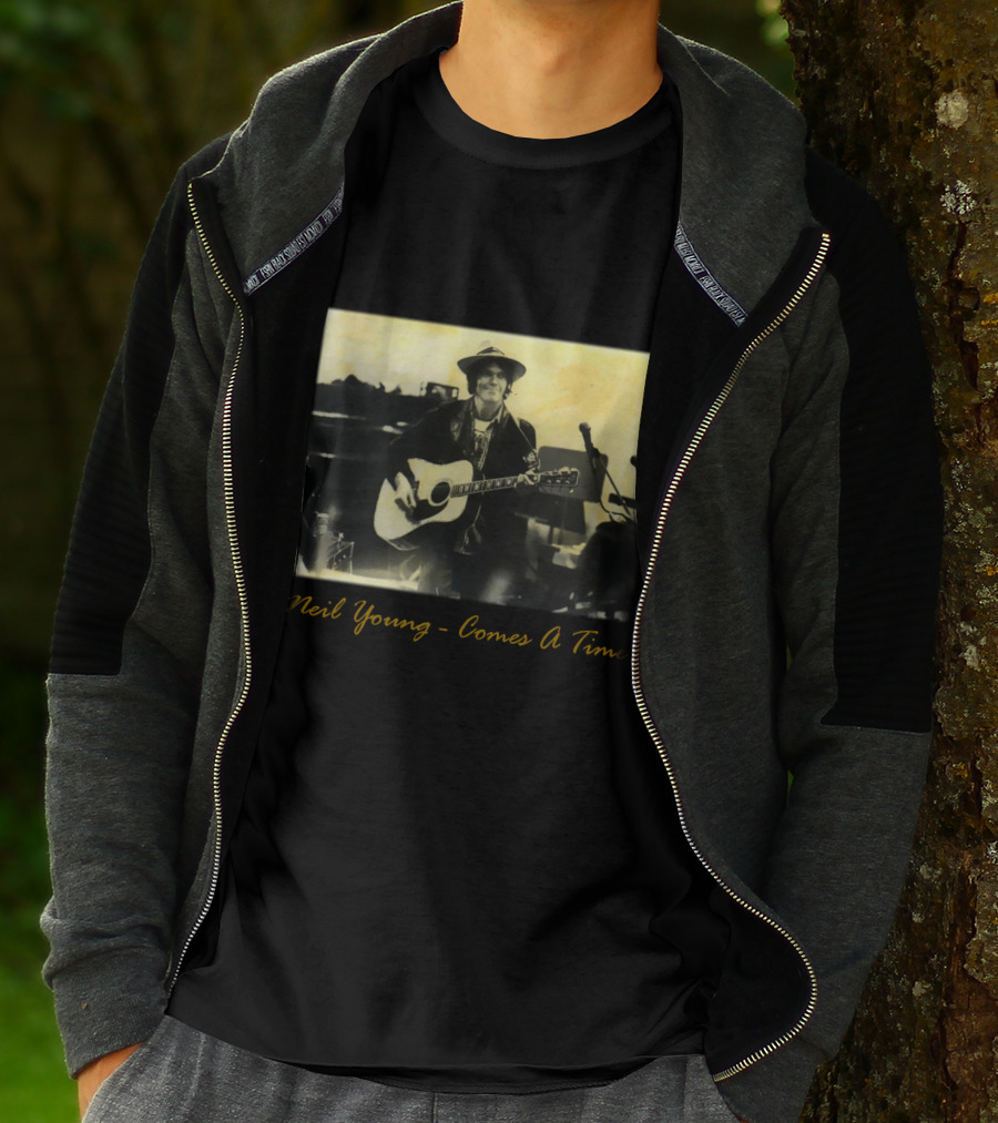 Neil Young - Comes A Time Accompanied Guitar Performance T-Shirt