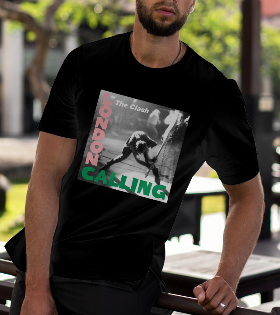 The Clash London Calling Album Cover Black And White Photo Iconic Rock Band T-Shirt