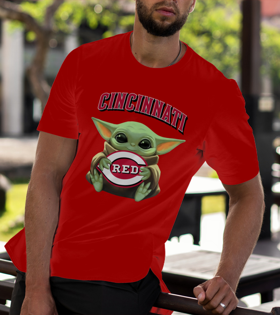 Cincinnati Reds Baby Yoda T-Shirt