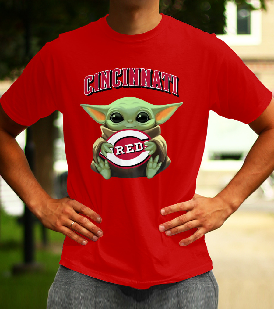 Cincinnati Reds Baby Yoda T-Shirt