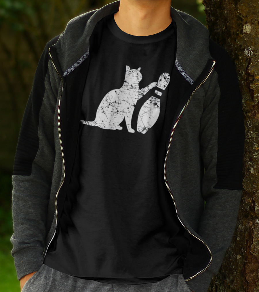 Ornery Alley Cat Tipping Bowling Pin Vintage T-Shirt