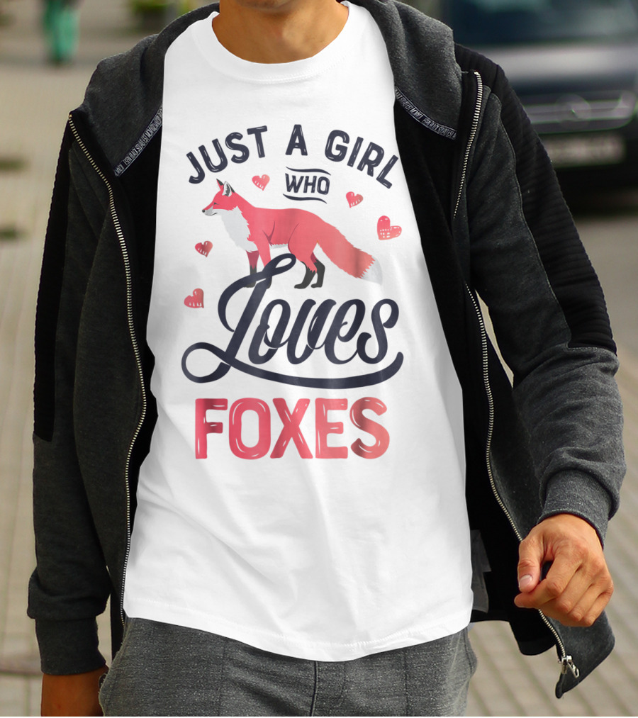 Just A Girl Who Loves Foxes With Heart Accents T-Shirt