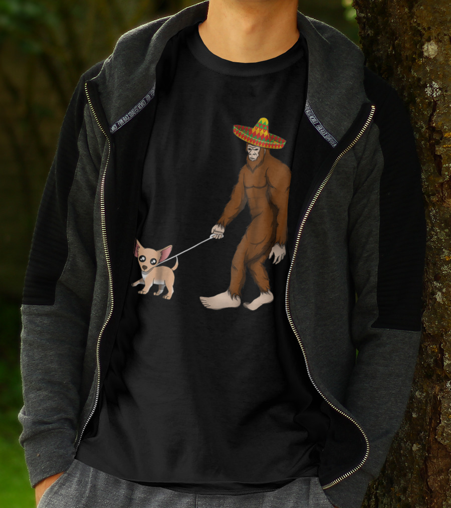 Bigfoot Sombrero Walking Chihuahua Cinco De Mayo T-Shirt
