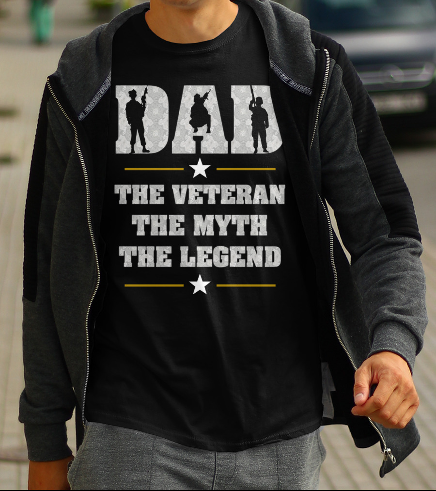 Dad The Veteran The Myth The Legend Veterans Day Silhouette Patriotic T-Shirt