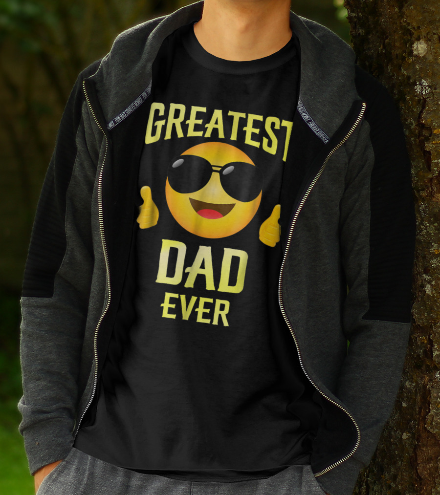Fathers Day Greatest Dad Ever Emoji Thumbs Up Family68 T-Shirt