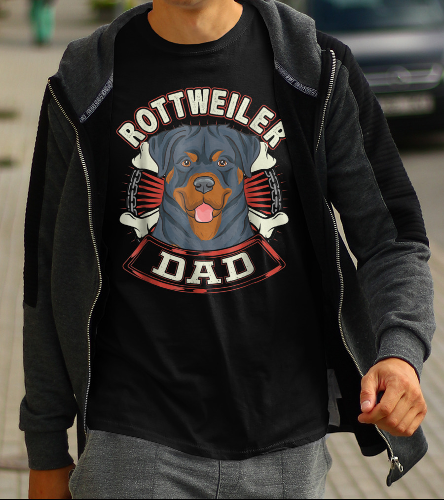 ROTTWEILER Dad Dogs Chains Bones T-Shirt