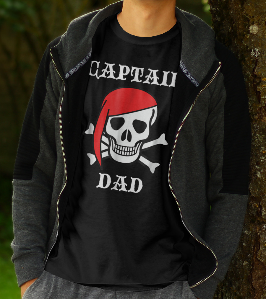 Captain Dad Skull Crossbones Red Bandana Pirate T-Shirt