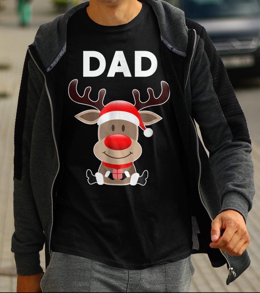 Dad Christmas Reindeer With Santa Hat And Gift T-Shirt