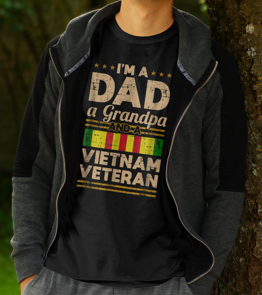 I'm A Dad A Grandpa And A Vietnam Veteran Vintage T-Shirt