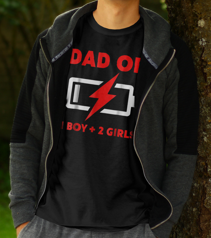 Dad Of 1 Boy 2 Girls Low Battery Symbol Father's Day T-Shirt