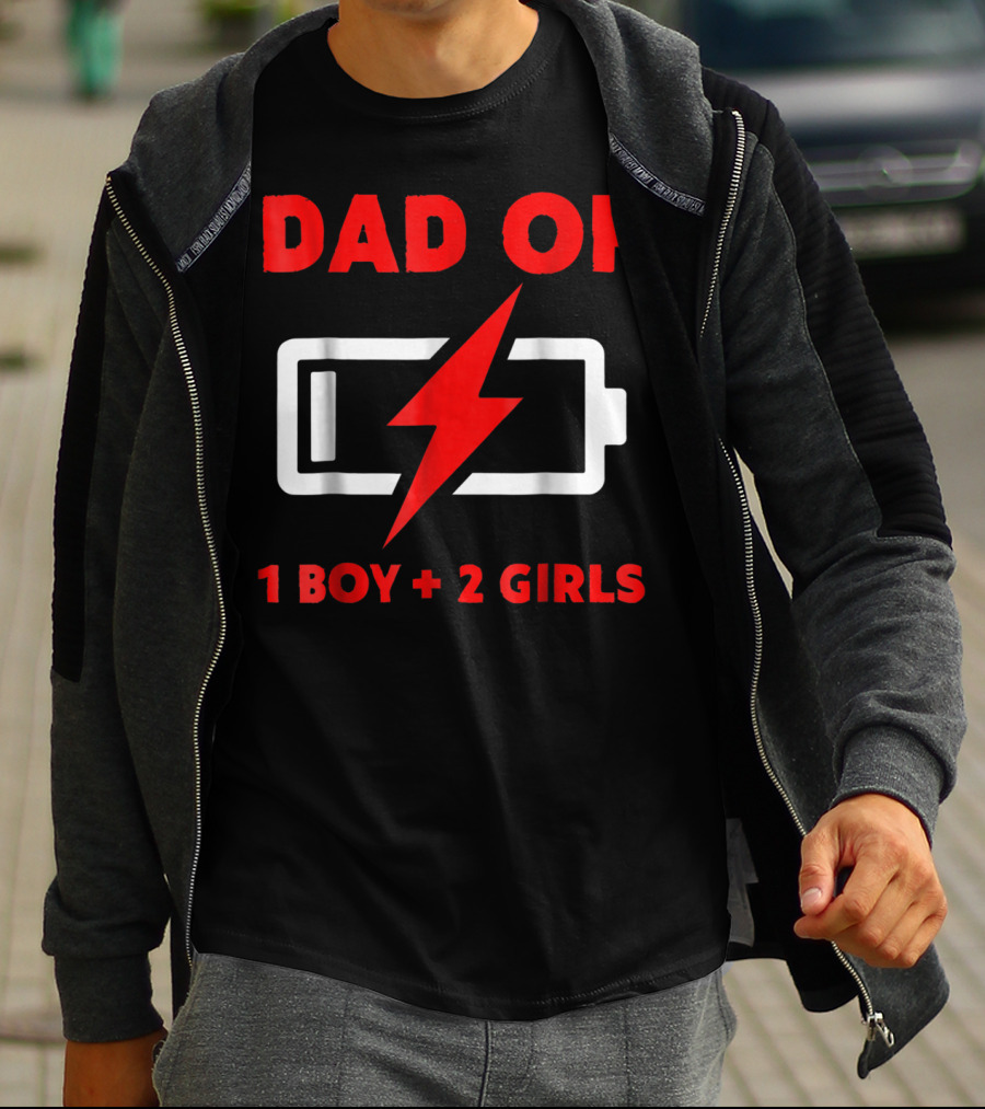 Dad Of 1 Boy 2 Girls Low Battery Symbol Father's Day T-Shirt