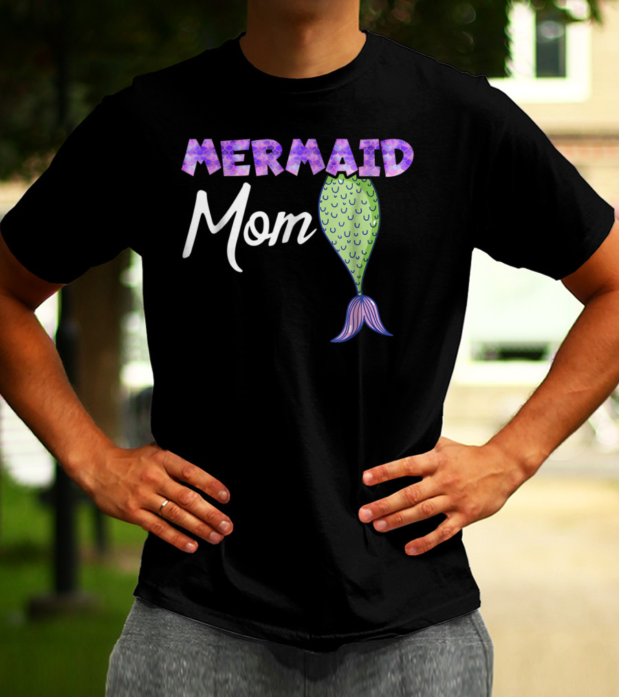 Mermaid Mom Birthday Party Mommy Wife33 T-Shirt