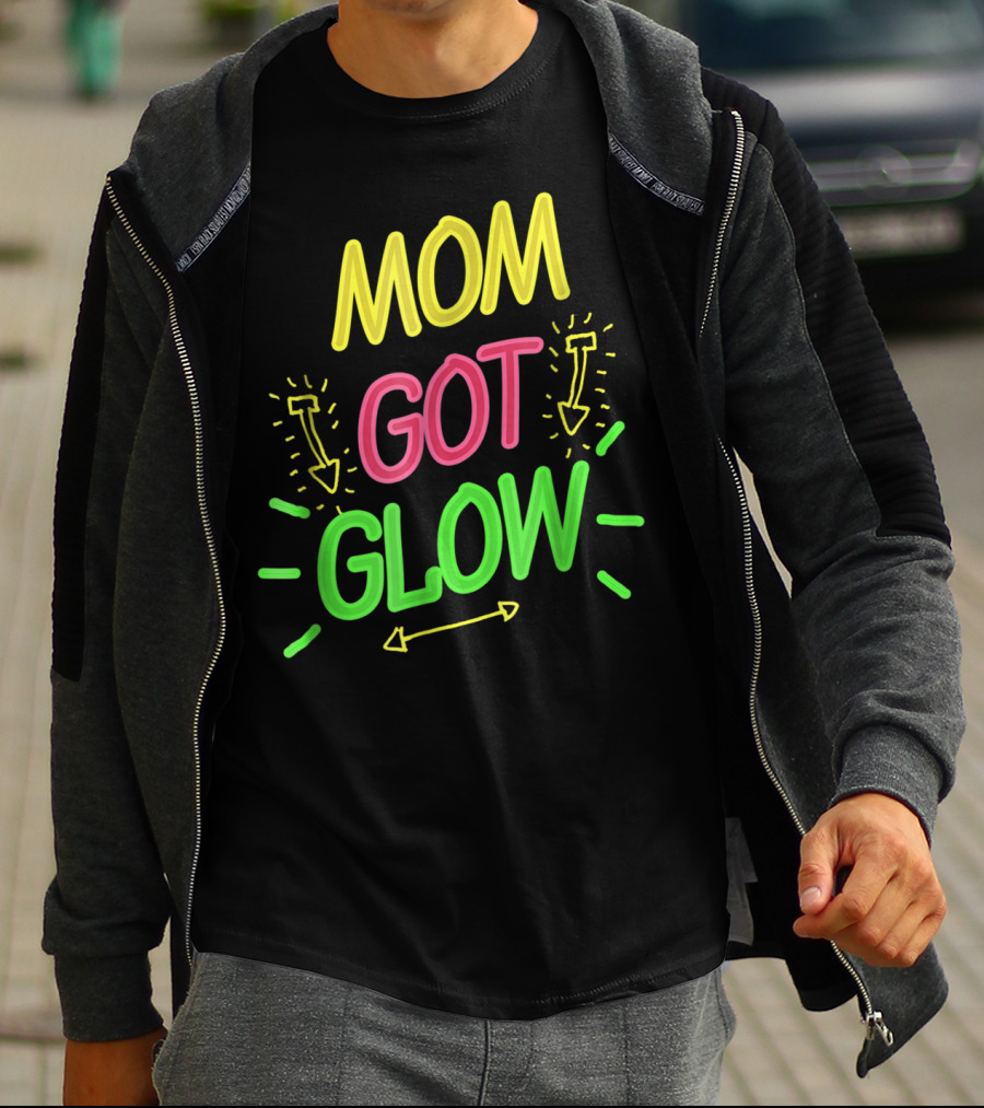 Mom Got Glow Party Birthday Neon Arrows T-Shirt