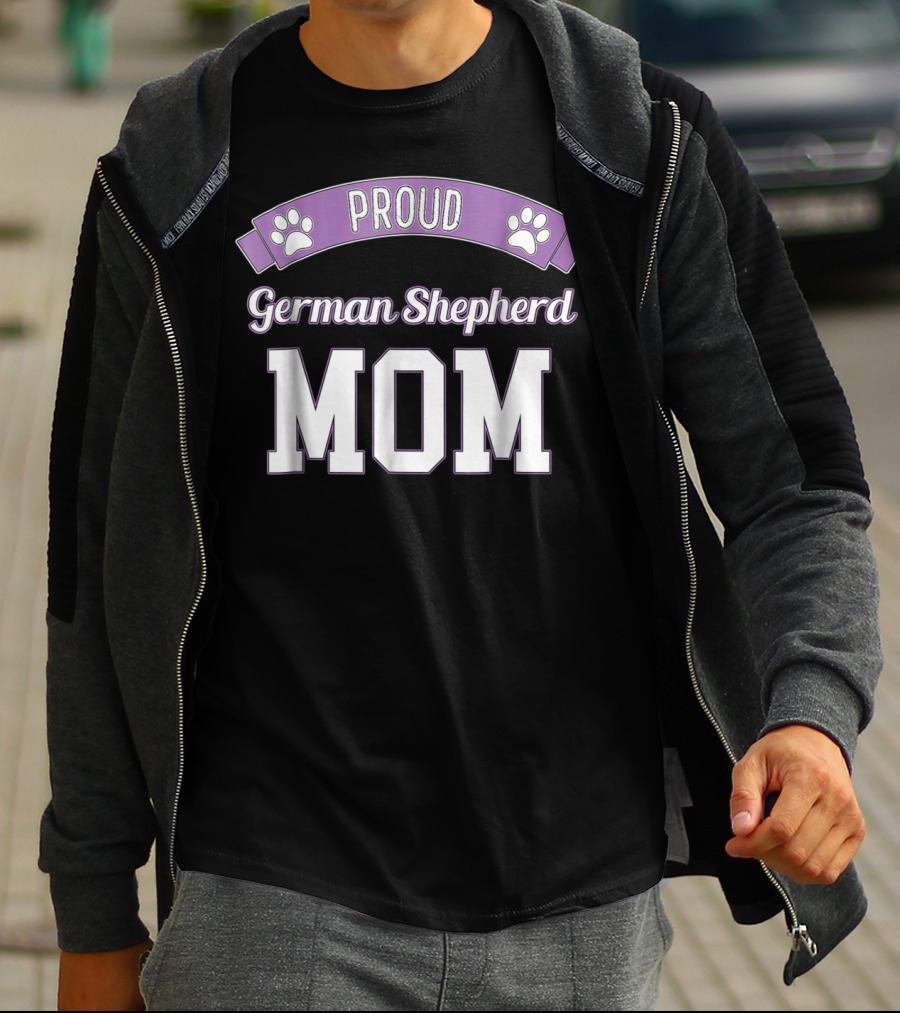 Proud German Shepherd Mom Dog Lover With Paw Prints T-Shirt