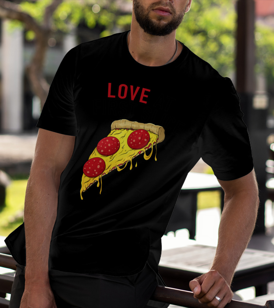 LOVE AT FIRST SLICE Pizza Men Girls Mom And Baby68 T-Shirt