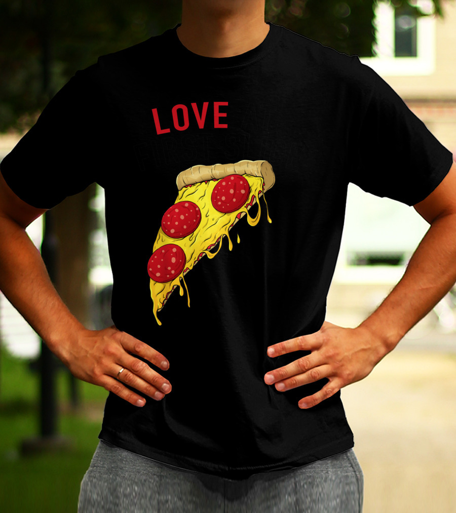 LOVE AT FIRST SLICE Pizza Men Girls Mom And Baby68 T-Shirt