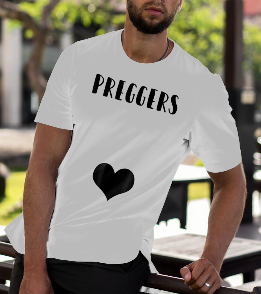 Preggers Announce Baby Prego Mom Heart Idea46 T-Shirt