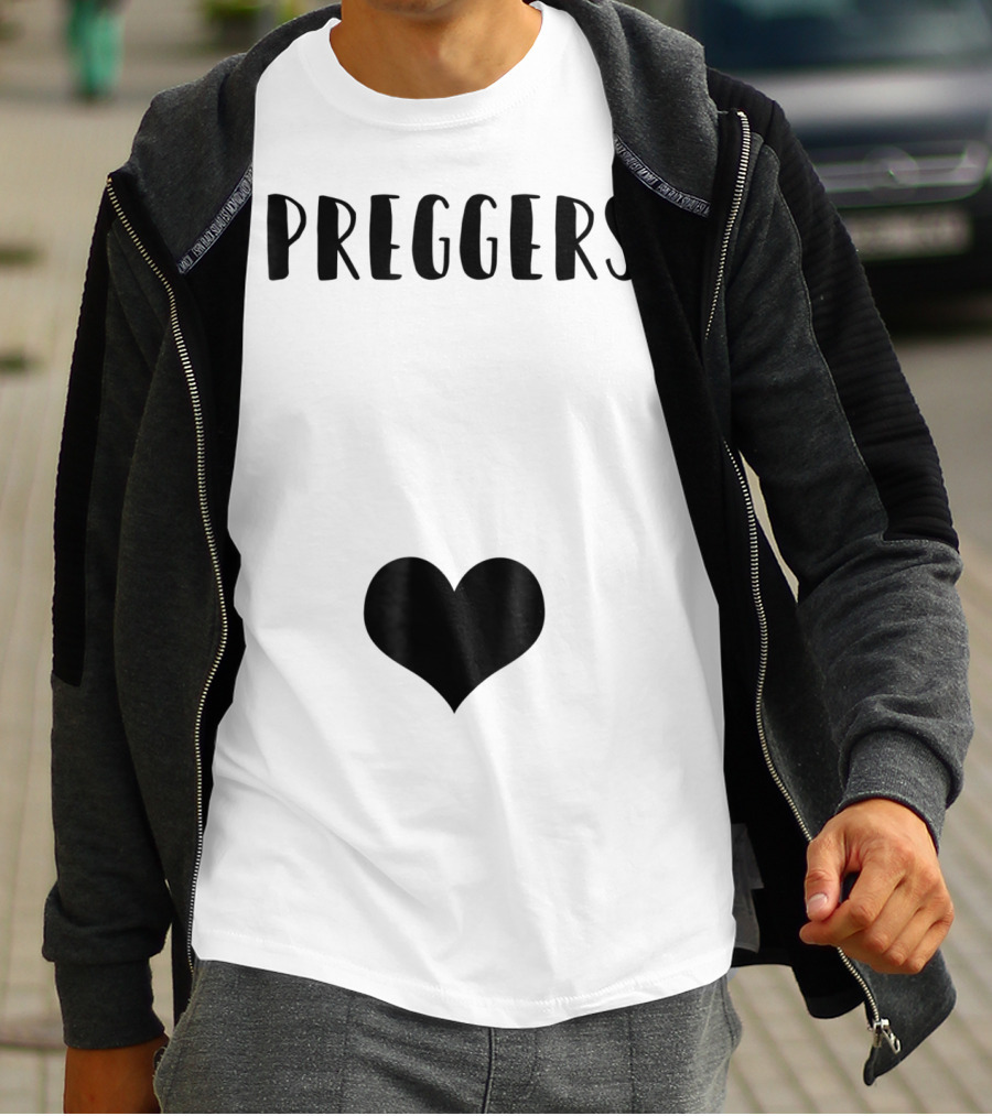 Preggers Announce Baby Prego Mom Heart Idea46 T-Shirt
