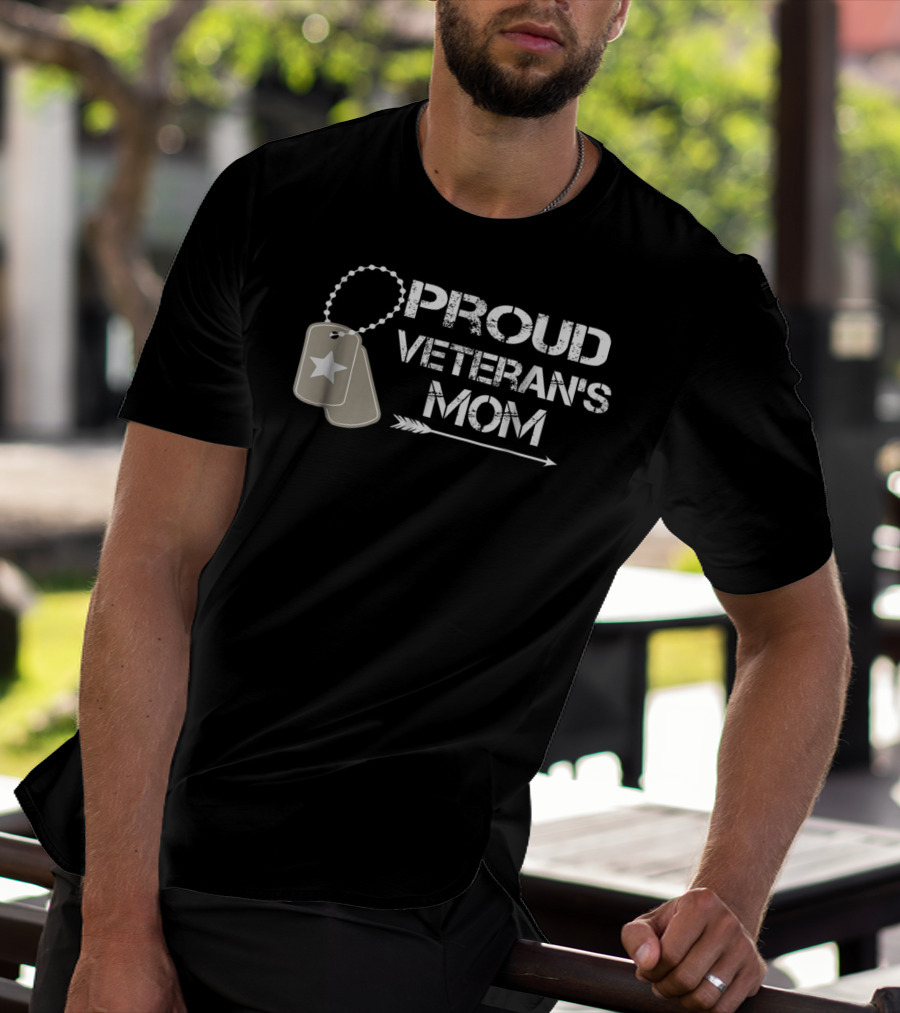 Proud Veteran's Mom Dog Tags And Arrow T-Shirt