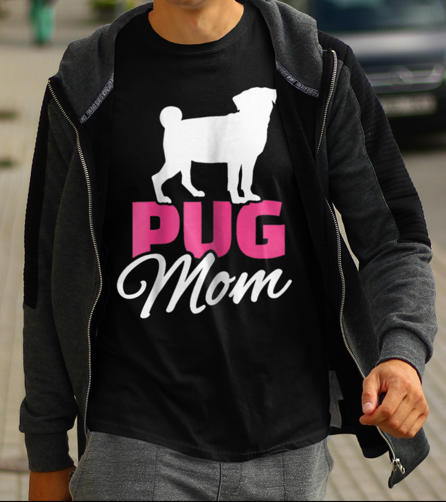 Pug Mom T-Shirt