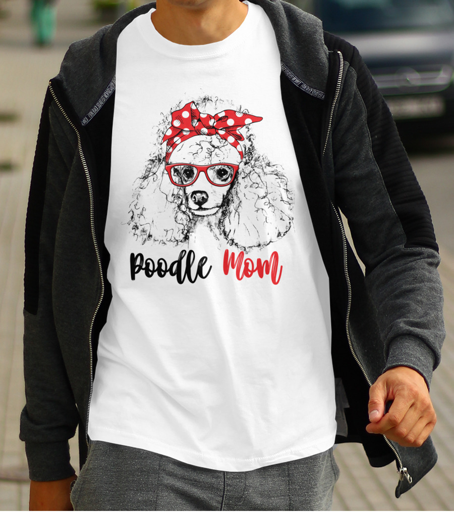 Red Poodle Mom With Bow And Glasses For Women81 T-Shirt